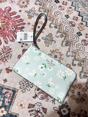 Kate Spade wallet NWT
